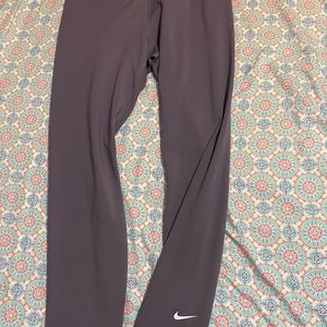 Purple Nike workout leggings size m